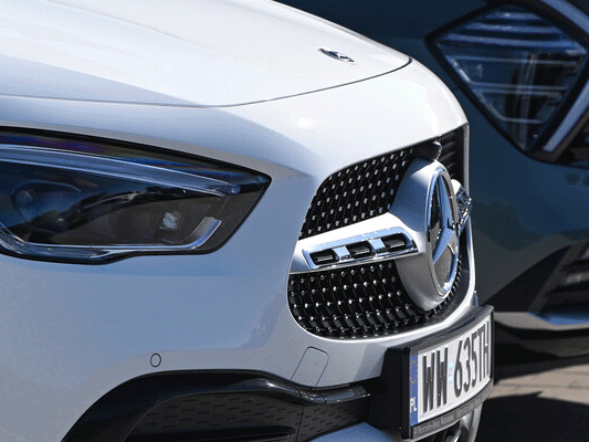 SUV d'occasion : un marché en pleine croissance porté par l'hybride et l'électrique, malgré les défis écologiques.
