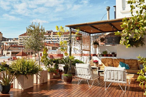 Découvrez notre sélection de biens avec rooftop à Paris. Misez sur leboncoin pour capter une clientèle haut de gamme.