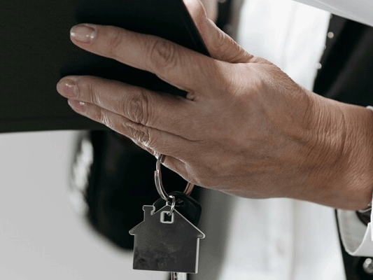 Image, attentes et opportunités : ce que révèle notre enquête exclusive sur le rôle et la perception du métier d'agent immobilier.