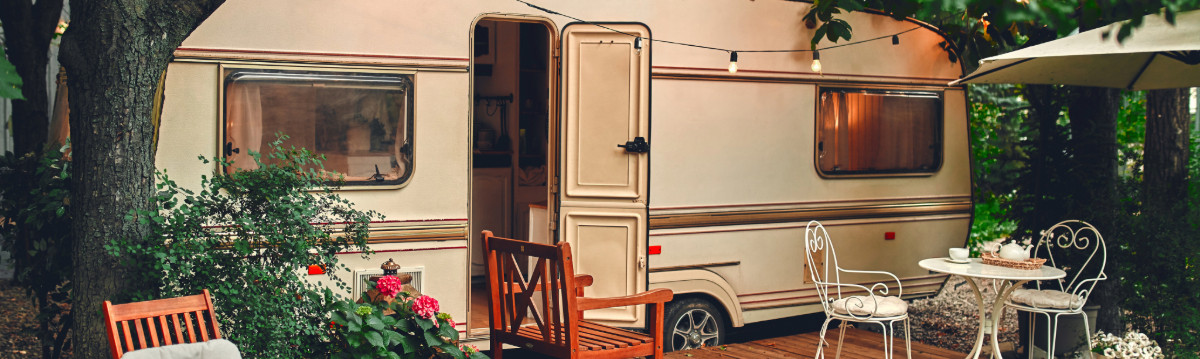 Glamping : une tendance à suivre pour les pros de l’auto !